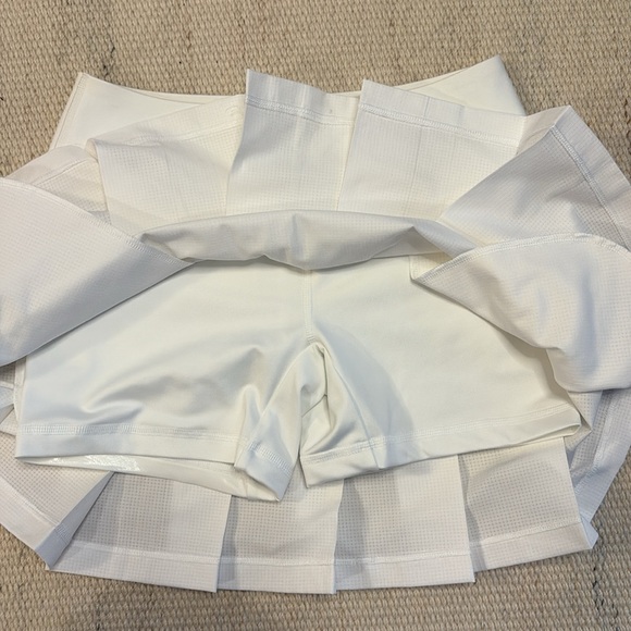 Puma White Pleated Skirt - Size XXS - Picture 4 of 4